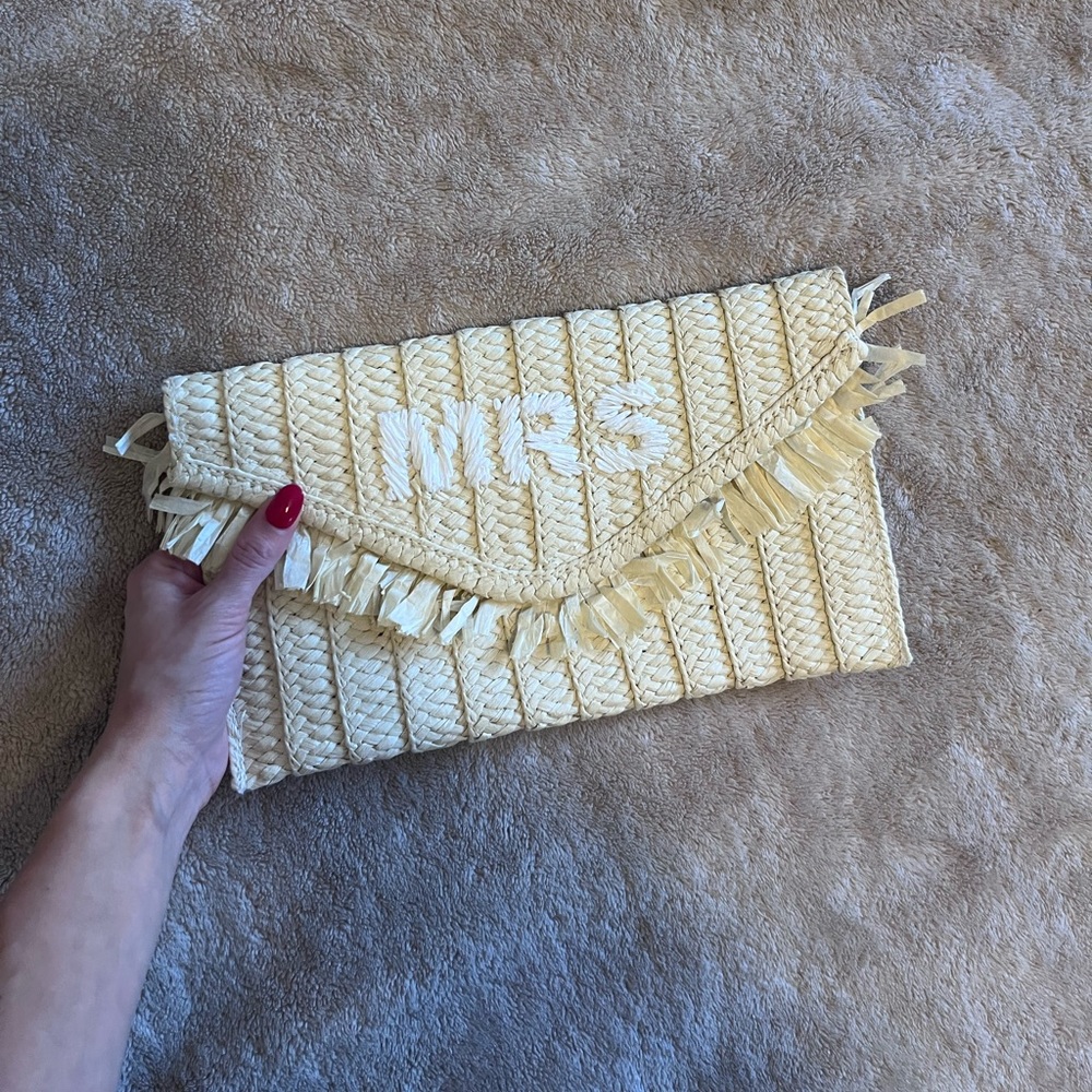 Btb Los Angeles Mrs. Clutch